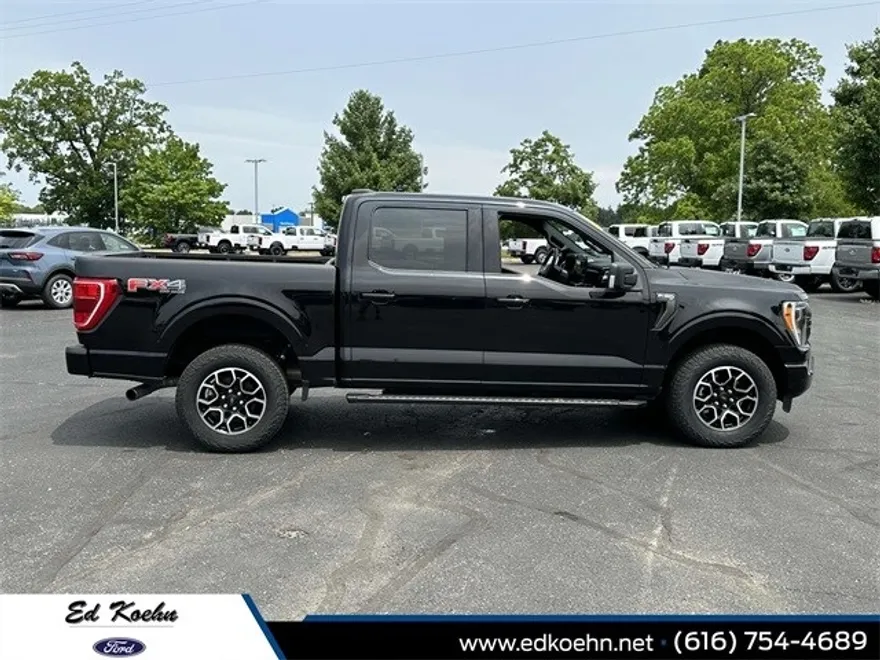 2022 Ford F-150 XLT photo 1