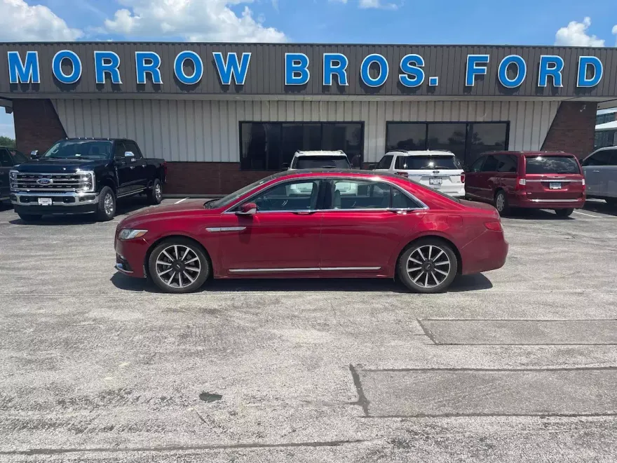 2017 Lincoln Continental Reserve photo 1