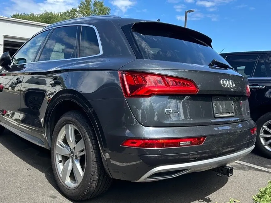 2019 Audi Q5 2.0T Premium Plus photo 1