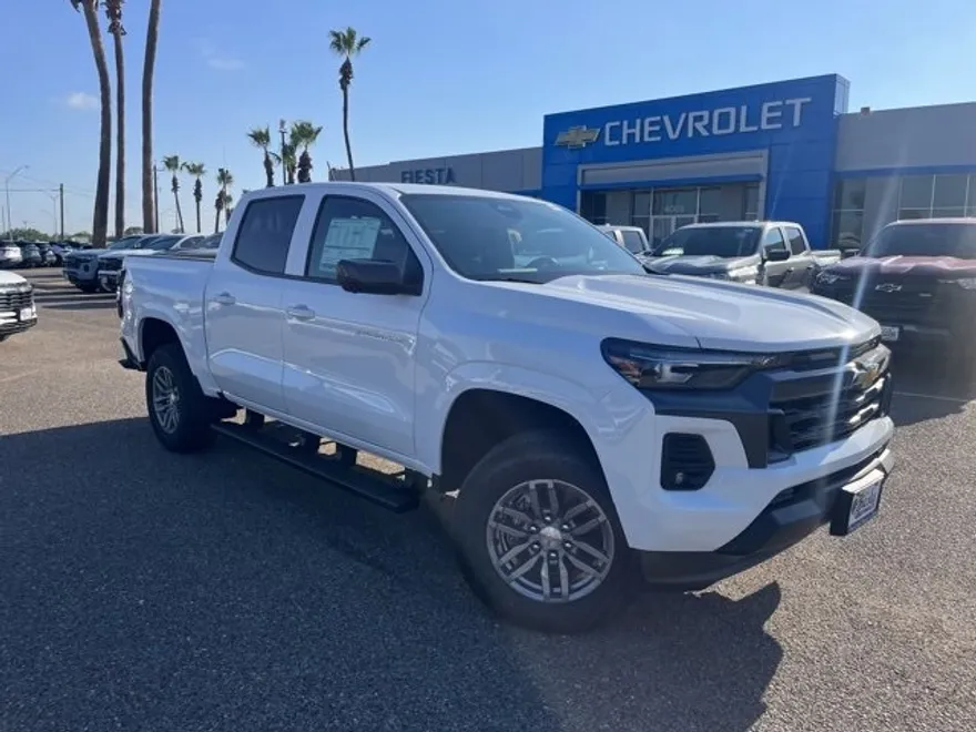 2026 Chevrolet Colorado LT photo 1