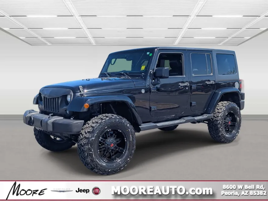 2015 Jeep Wrangler Unlimited Sahara photo 1