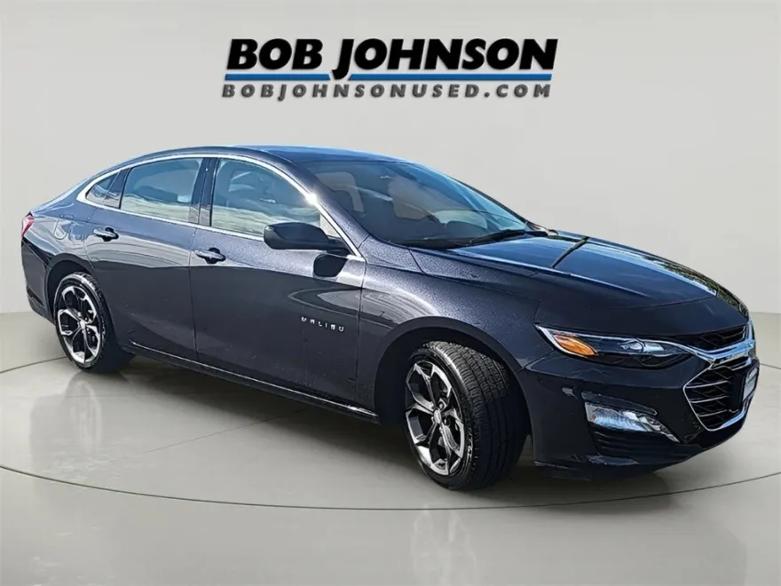 2022 Chevrolet Malibu 1LT photo 1