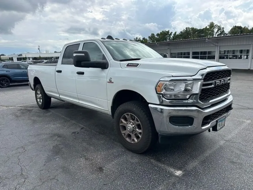2024 Ram 3500 Tradesman photo 1