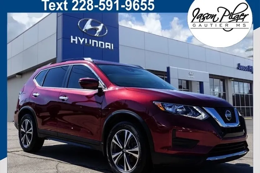 2019 Nissan Rogue SV photo 1