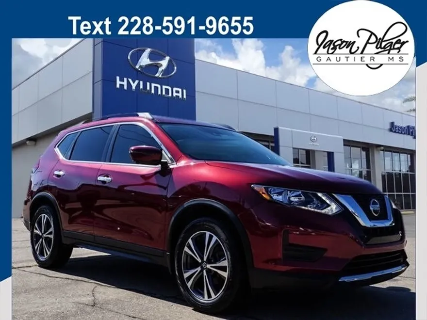 2019 Nissan Rogue SV photo 1