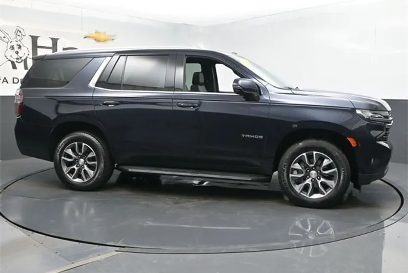 2023 Chevrolet Tahoe LT photo 1