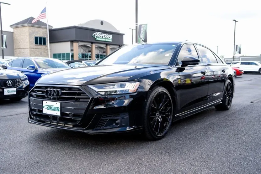 2021 Audi A8 L Quattro photo 1