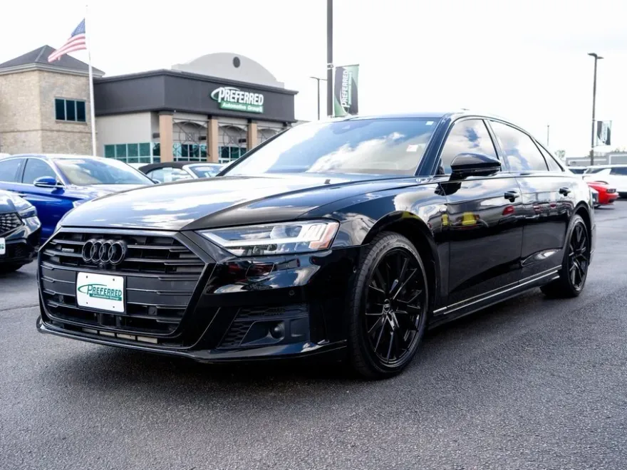 2021 Audi A8 L Quattro photo 1