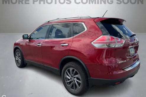 2016 Nissan Rogue SL photo 2