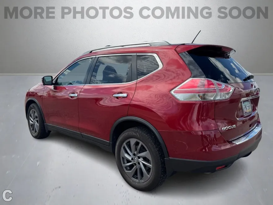 2016 Nissan Rogue SL photo 2