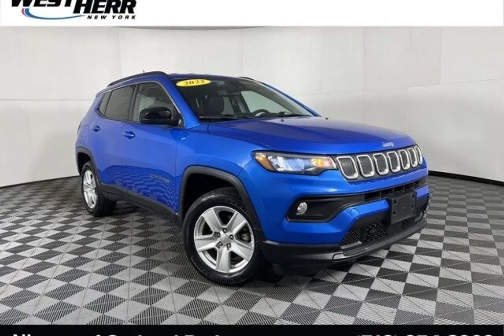 2022 Jeep Compass Latitude photo 1