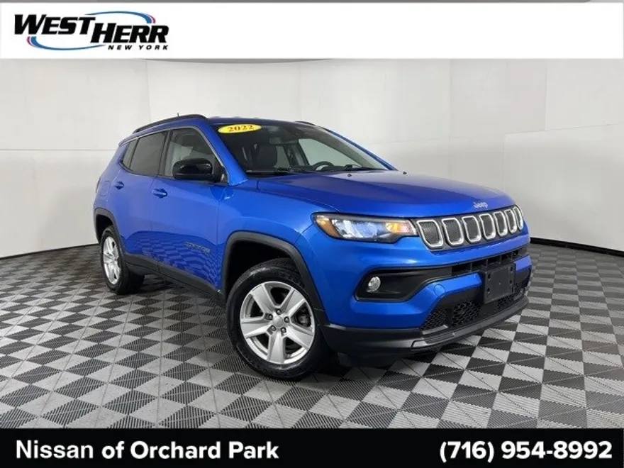 2022 Jeep Compass Latitude photo 1