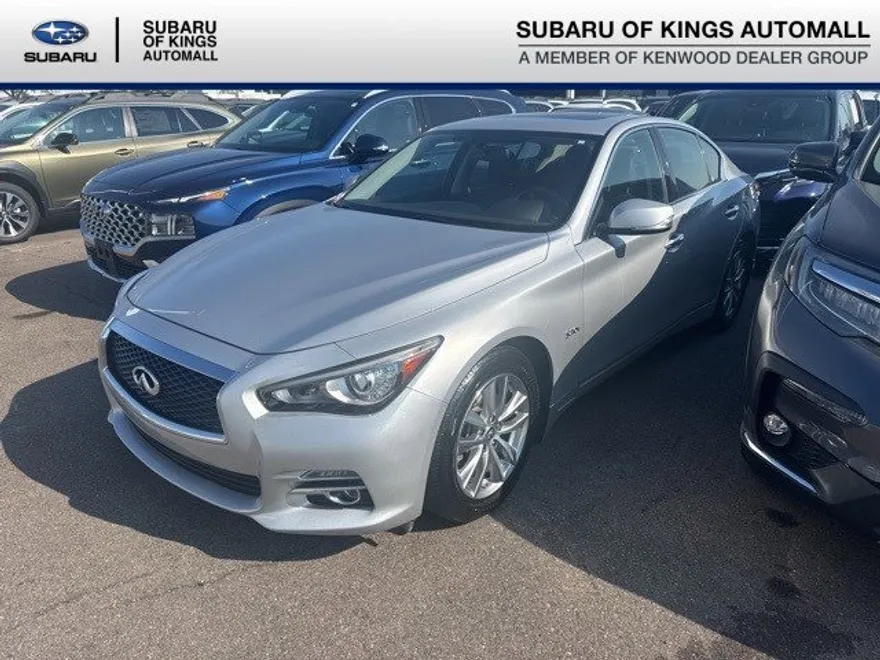 2017 Infiniti Q50 3.0t Premium photo 1