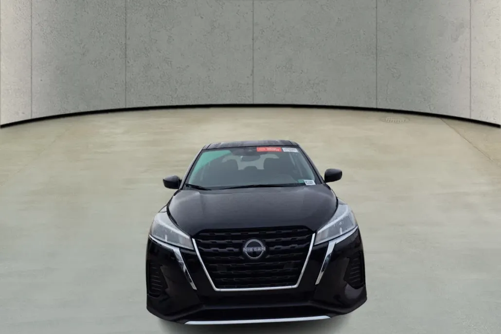 2024 Nissan Kicks S photo 1