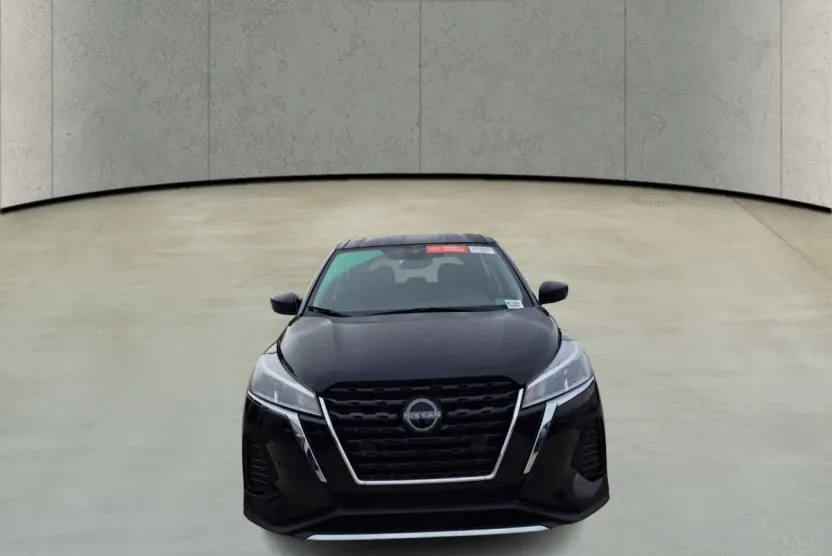2024 Nissan Kicks S photo 1