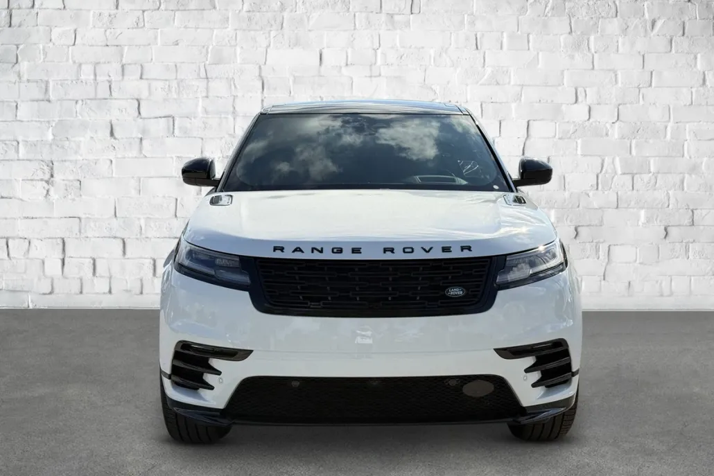 2026 Land Rover Range Rover Velar SE photo 1