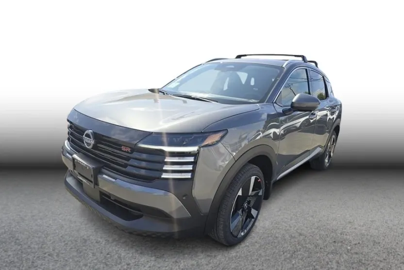 2025 Nissan Kicks SR photo 1