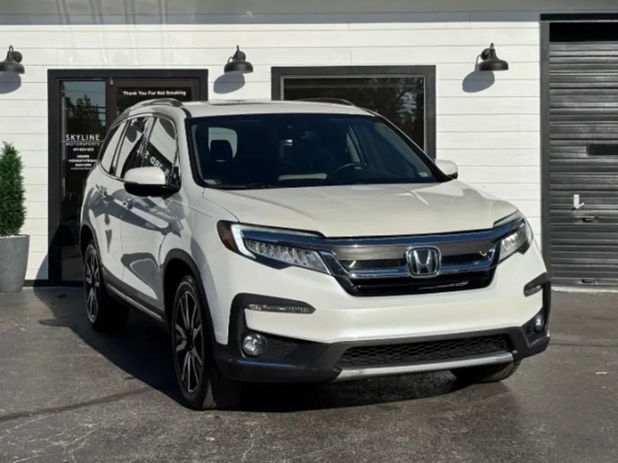 2019 Honda Pilot Touring photo 1