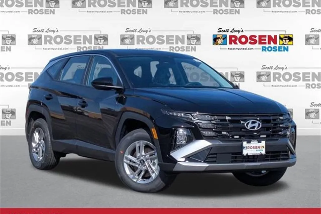 2025 Hyundai Tucson SE photo 1