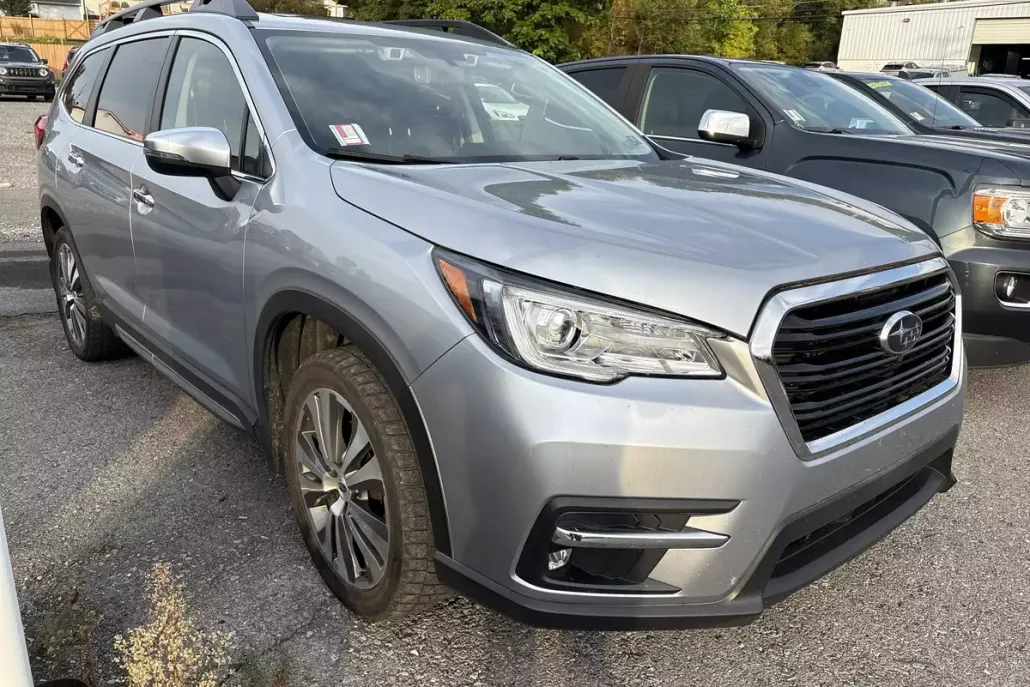 2021 Subaru Ascent Touring photo 1