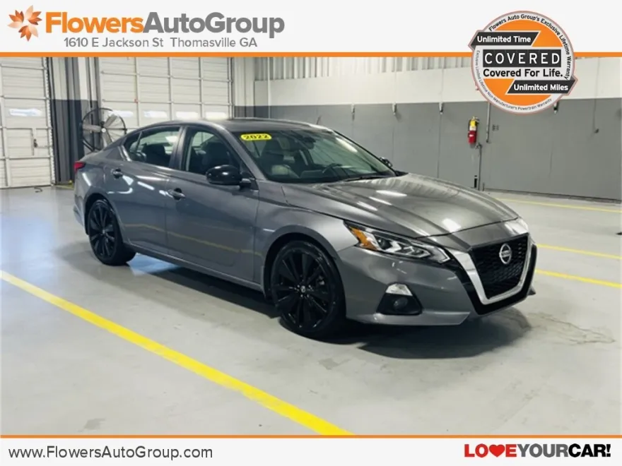 2022 Nissan Altima 2.5 SR photo 1