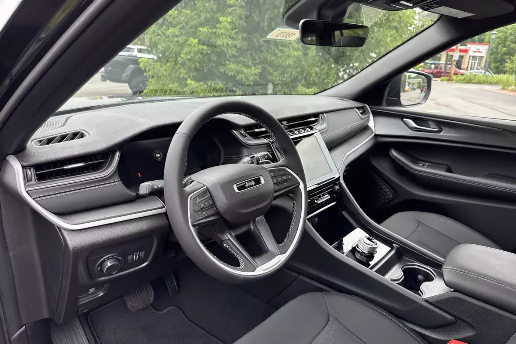 2025 Jeep Grand Cherokee Laredo X photo 1