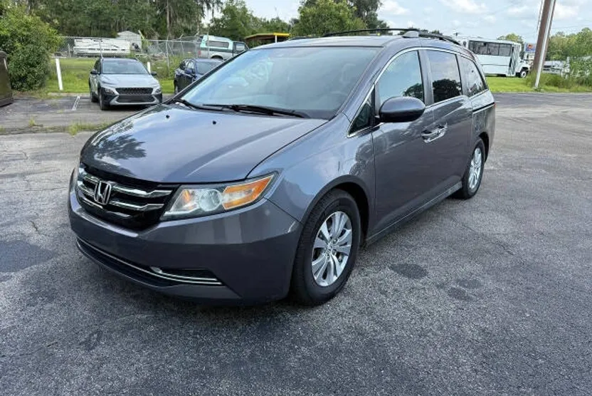 2016 Honda Odyssey EX-L photo 1