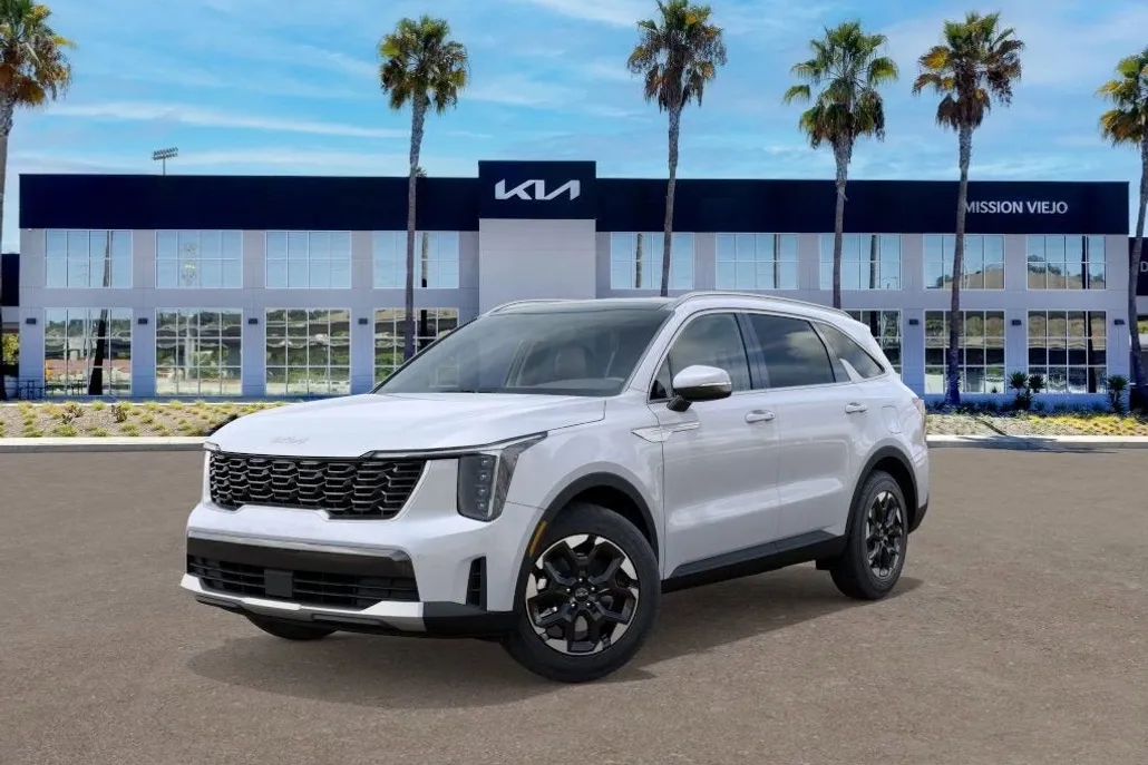 2025 Kia Sorento S photo 1