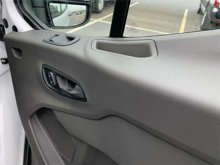 2024 Ford Transit photo 8