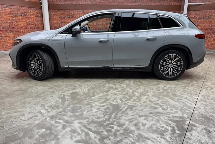 2026 Mercedes Benz EQS SUV 450 4MATIC photo 1