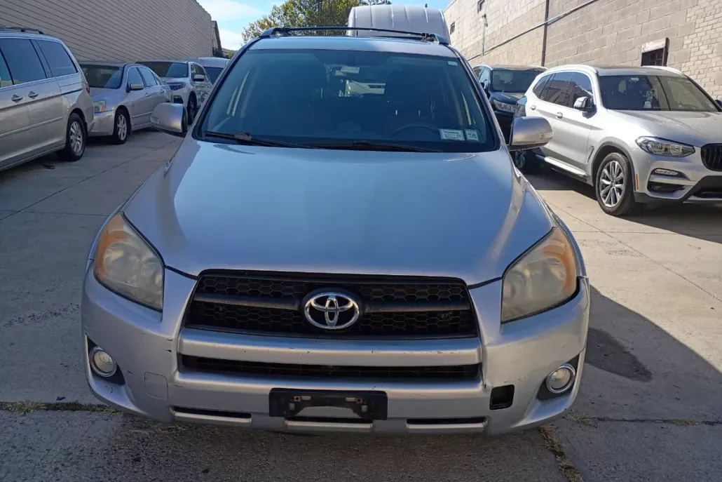2012 Toyota RAV4 Sport photo 1