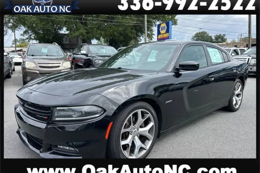2015 Dodge Charger R/T photo 1