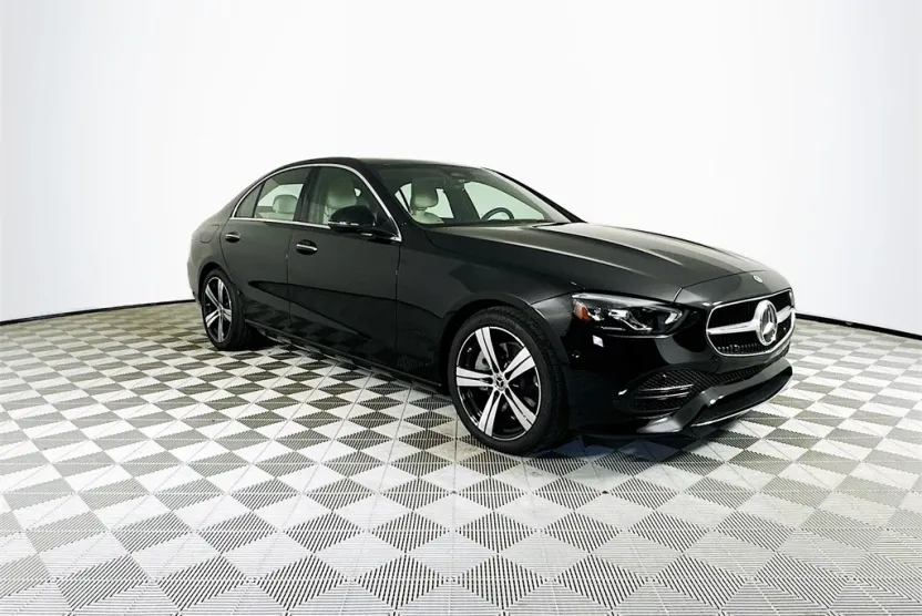 2025 Mercedes Benz C 300 4MATIC photo 1
