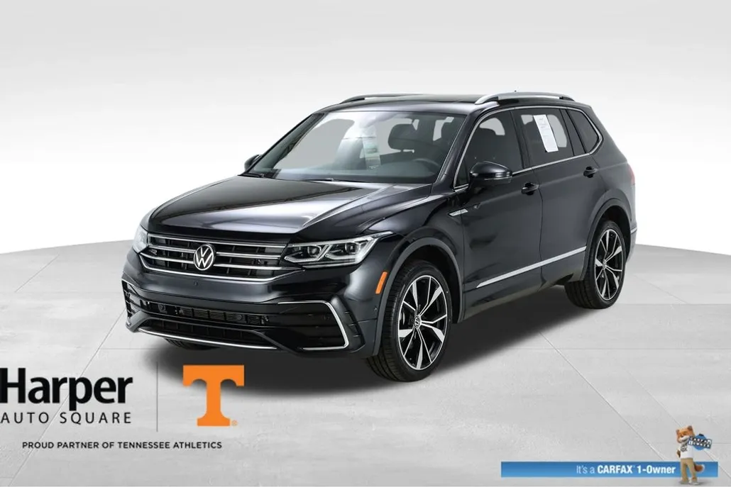 2023 Volkswagen Tiguan SEL R-Line photo 1