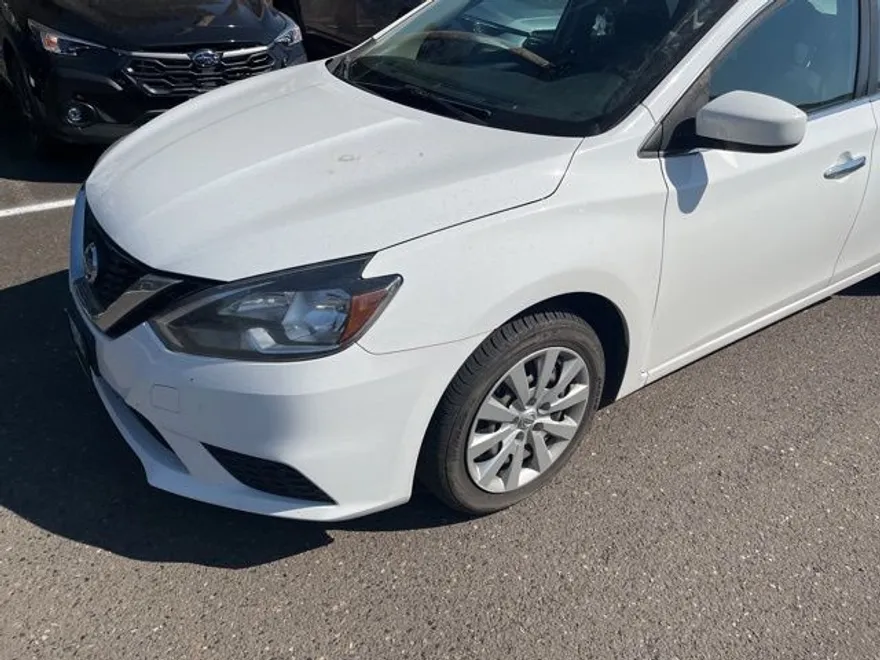 2018 Nissan Sentra S photo 1