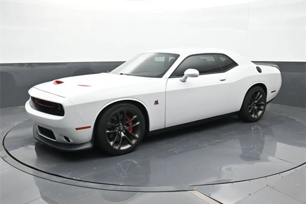 2021 Dodge Challenger R/T Scat Pack photo 1