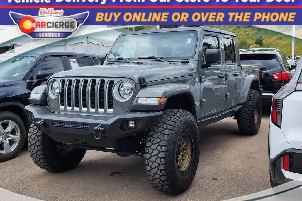 2023 Jeep Gladiator Overland photo 1