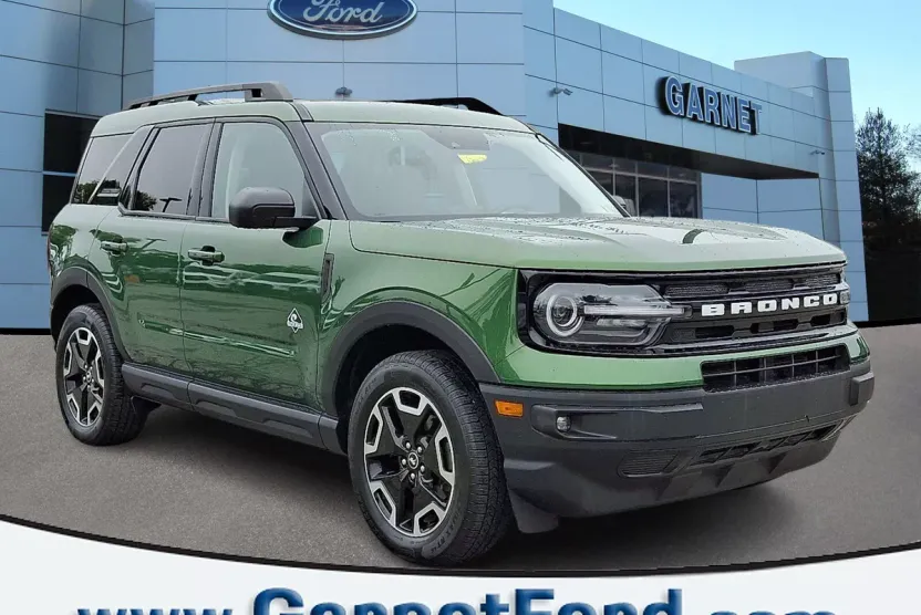 2023 Ford Bronco Sport Outer Banks photo 1