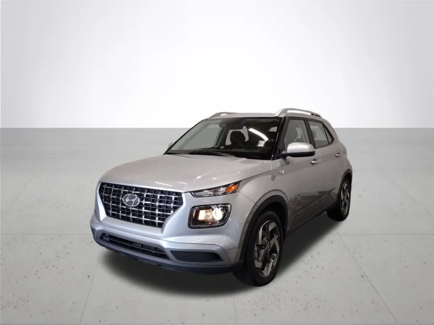 2023 Hyundai Venue SEL photo 1