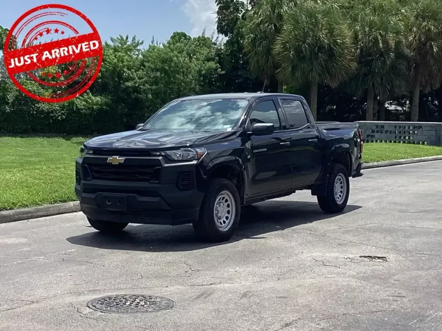 2024 Chevrolet Colorado Work Truck photo 1