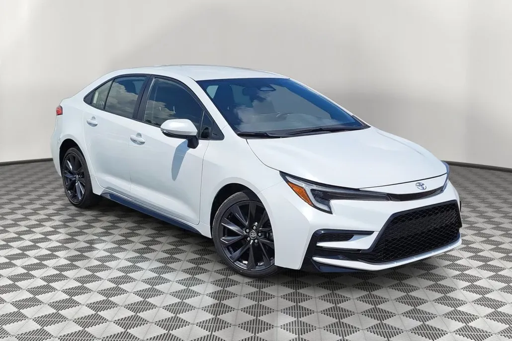 2023 Toyota Corolla SE photo 1