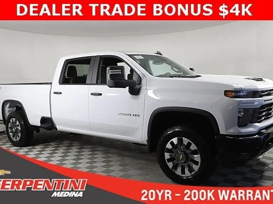 2025 Chevrolet Silverado 2500HD Custom photo 1