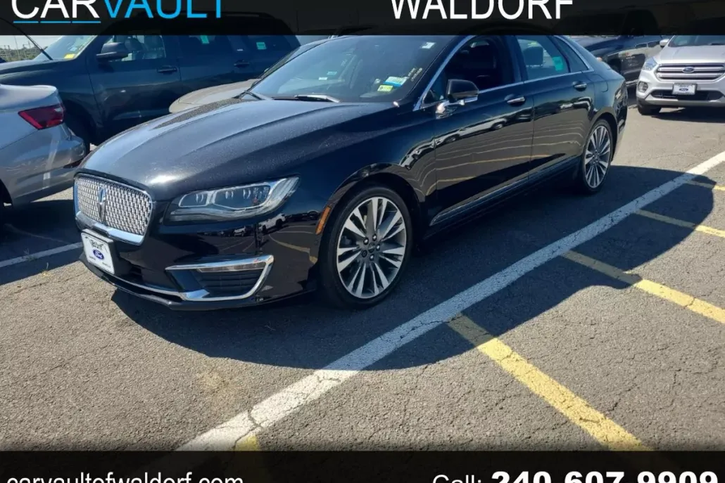 2017 Lincoln MKZ Reserve photo 1