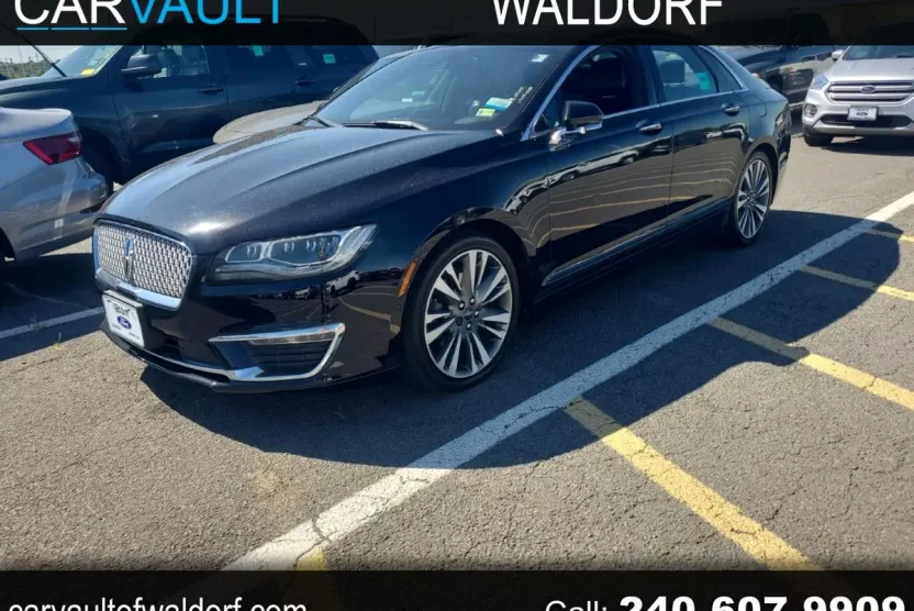 2017 Lincoln MKZ Reserve photo 1