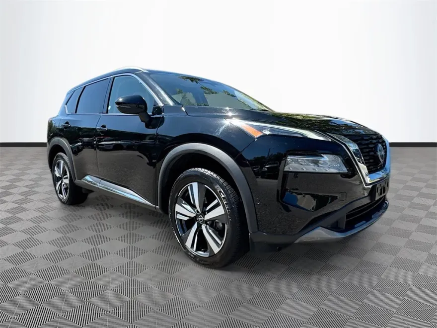 2023 Nissan Rogue SL photo 1