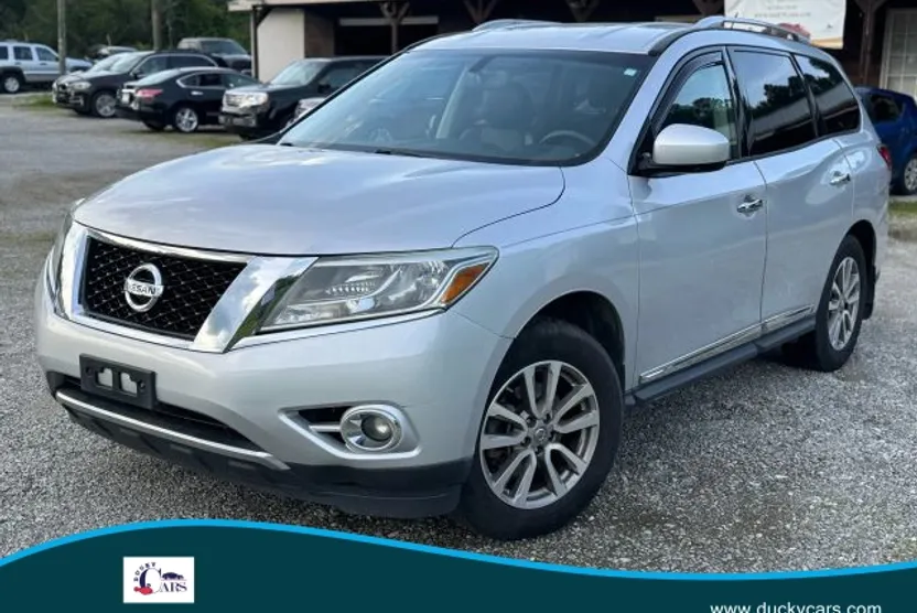 2014 Nissan Pathfinder SL photo 1