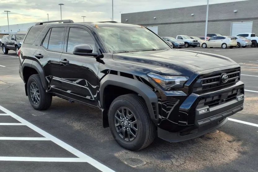 2025 Toyota 4Runner SR5 photo 1