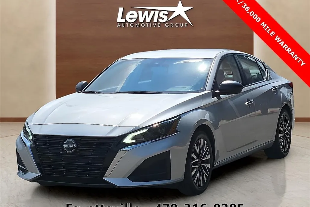 2024 Nissan Altima 2.5 SV photo 1
