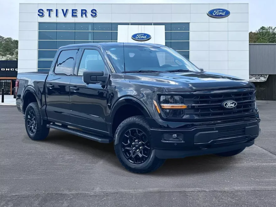 2025 Ford F-150 XLT photo 1