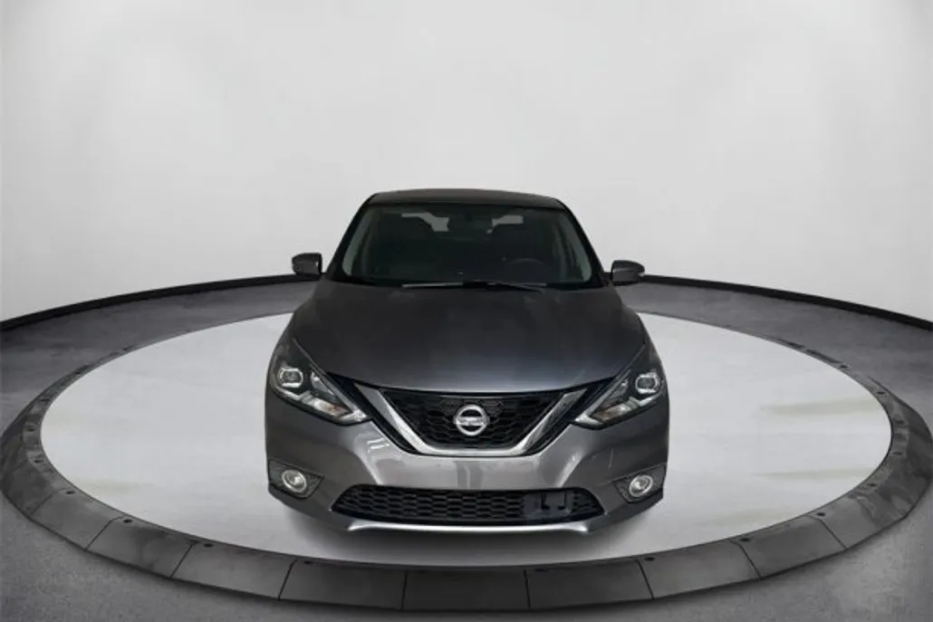 2016 Nissan Sentra SR photo 1
